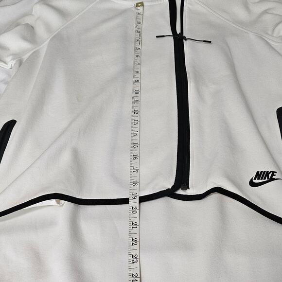 NIKE TECH CAPE HOODIE JACKET WOMAN'S SIZE LARGE, WHITE, OVERSIZED WINDRUNNER - Picture 9 of 16